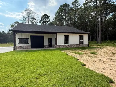 New construction Single-Family house 41 Pausel Rd, Huntsville, TX 77340 - image