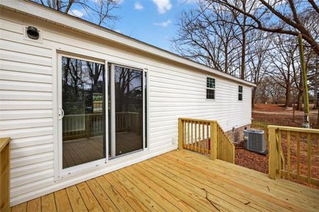 New construction Single-Family house 720 Woodland Cir, Loganville, GA 30052 - image