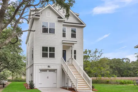 New construction Single-Family house 1552 N Avalon Cir, Charleston, SC 29407 - image