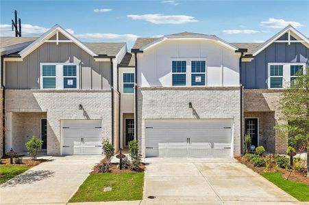 New construction Townhouse house 3386 Brooks Lake Dr, Loganville, GA 30052 - image