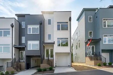 New construction Townhouse house 610 Rocky Knob Ct, Raleigh, NC 27601 - image