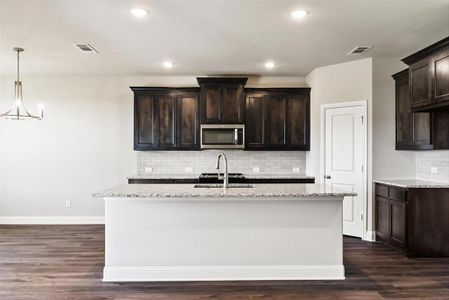 New construction Single-Family house 2202 Briarwood Dr, Bridgeport, TX 76426 null- photo 2 2
