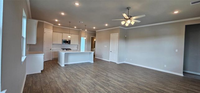 New construction Single-Family house 3801 Peacock Isle Dr, Dickinson, TX 77539 plan Magnolia Bayou - image 7