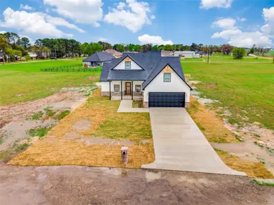 New construction Single-Family house 104 Pitchfork Ranch Rd, Trinidad, TX 75163 - image