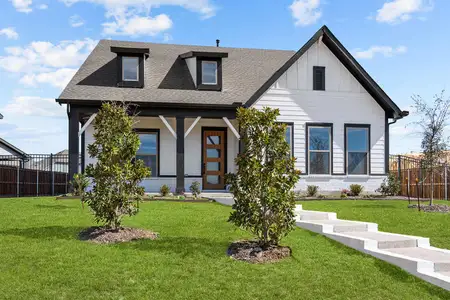 New construction Single-Family house 1009 Karis Blvd, Crowley, TX 76036 plan The Coleville - image