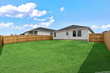 New construction Single-Family house 720 Horsetail Ln, New Braunfels, TX 78130 - image