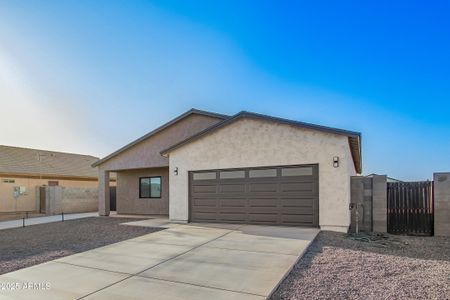 New construction Single-Family house 10671 W Arivaca Dr, Arizona City, AZ 85123 null- photo 5 5