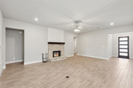New construction Single-Family house 632 Mooney Dr, Saginaw, TX 76179 - image 17