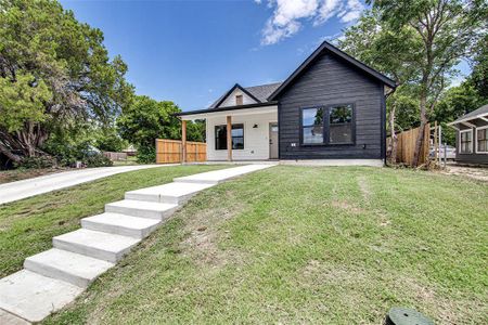 New construction Single-Family house 1205 E Morningside Dr, Fort Worth, TX 76104 - image