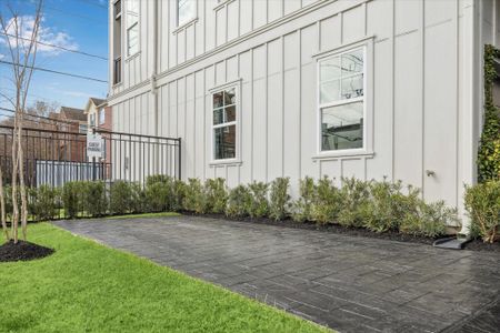 New construction Single-Family house 4030 Blossom St, Houston, TX 77007 - image 3