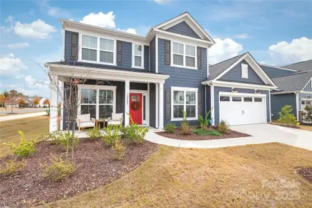 New construction Single-Family house 12205 Hollinhope Dr, Charlotte, NC 28278 - image