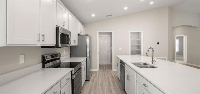 New construction Single-Family house 3119 Laurel Oak Ln, Winter Haven, FL 33884 plan Paisley - image 6