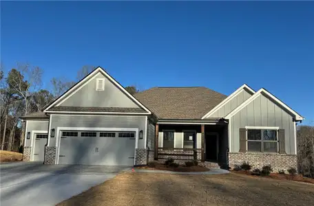 New construction Single-Family house 1057 Cherry Bark Ct, Loganville, GA 30052 plan (GA)The Everett | Front Entry - image