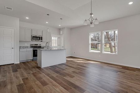 New construction Single-Family house 1649 E Terrell Ave, Fort Worth, TX 76104 - image 18