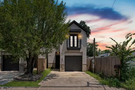 New construction Single-Family house 7327 Market St, Houston, TX 77020 - image