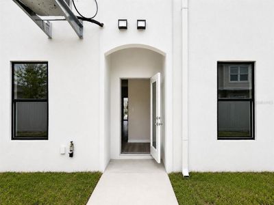 New construction Townhouse house 4343 Cambio Gardens Ct, Tampa, FL 33610 - image 3
