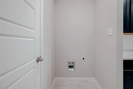 New construction Single-Family house 516 Emerald Thicket, Huffman, TX 77336 - image 17