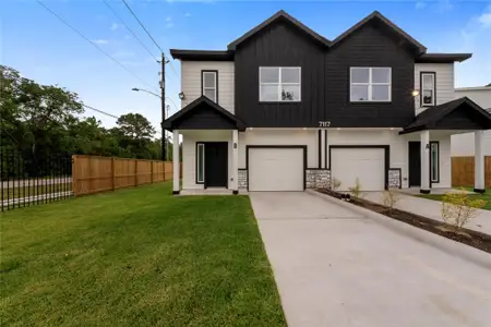 New construction Single-Family house 7117 Springdale St, Unit B, Houston, TX 77028 - image