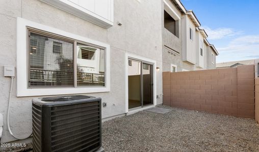 New construction Townhouse house 2828 W Eagle Talon Rd, Phoenix, AZ 85085 null- photo 2 2