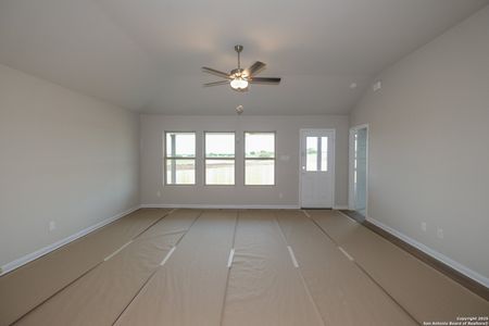 New construction Single-Family house 2828 Whiskey Pass, Seguin, TX 78155 Freestone- photo 3 3