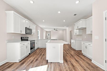 New construction Single-Family house 101 Horizon Wy, Crestview, FL 32539 plan Weston - image 10