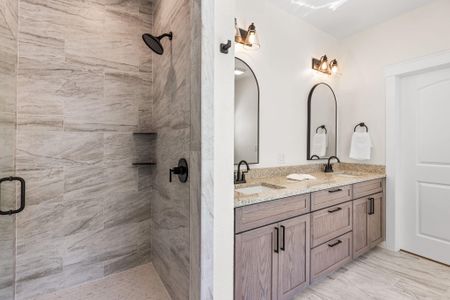 New construction Single-Family house 1012 Creswell Ln, Kerrville, TX 78028 - image 4