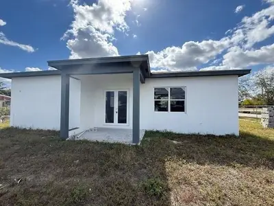 New construction Single-Family house 5520 Sw 25Th Ct, West Park, FL 33023 - image