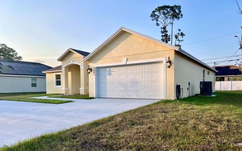 New construction Single-Family house 2281 Sw Import Drive, Port Saint Lucie, FL 34953 - photo 0