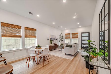 New construction Single-Family house 9527 Beckley St, Houston, TX 77088 - image 7