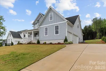 New construction Single-Family house 4251 Candlewood Dr, Sherrills Ford, NC 28673 - image