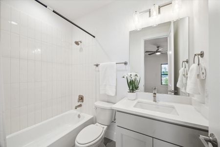 New construction Single-Family house 403 Venado View Ct, Conroe, TX 77304 - image 12