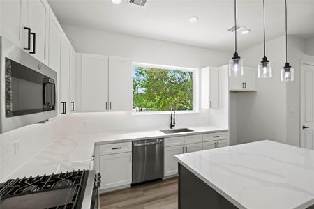 New construction Single-Family house 870 W Little York Rd, Unit C, Houston, TX 77091 - image 9