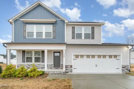 New construction Single-Family house 208 Tuscany Cir, Princeton, NC 27569 - image