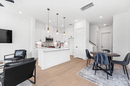 New construction Single-Family house 2213 Springwood Vista Ln, Houston, TX 77055 - image 10