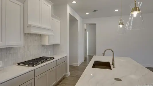 New construction Single-Family house 150 Olmos Crk, Boerne, TX 78006 plan 2695W - image 6