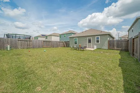 New construction Single-Family house 7826 Flowering Lotus Ln, Houston, TX 77016 - image