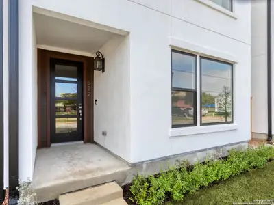 New construction Single-Family house 550 Mcmonigal Pl, San Antonio, TX 78210 plan Espada - image 2