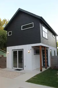 New construction Condo house 5305 Ledesma Rd, Unit 4, Austin, TX 78721 - image