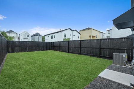 New construction Single-Family house 2711 Live Oak Avenue, Houston, TX 77004 - photo 27 27