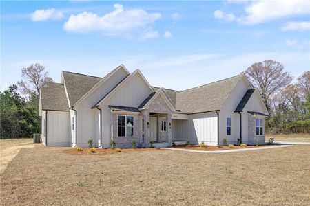 New construction Single-Family house 5420 Jaxie Ct, Fayetteville, NC 28306 - image