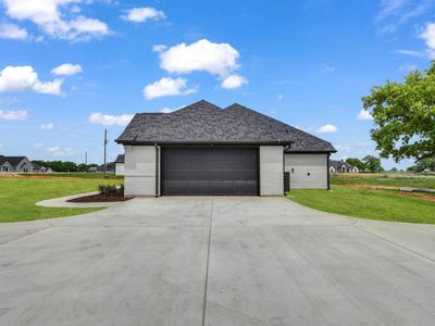 New construction Single-Family house 1065 Alex Dr, Springtown, TX 76082 null- photo 4 4