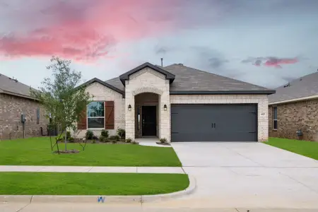 New construction Single-Family house 405 Choctaw Dr, Cleburne, TX 76033 plan Hamilton - image