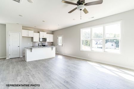 New construction Single-Family house 13 W Coulter Ct, Selma, NC 27576 - image 7