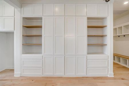 New construction Single-Family house 210 Talpin Ln, Venus, TX 76084 plan The Avery - image 18