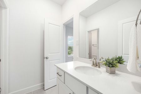 New construction Single-Family house 1307 Beachton St, Houston, TX 77007 - image 7