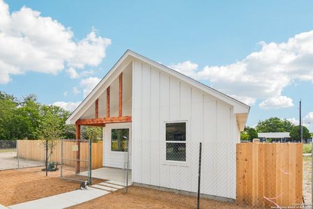 New construction Single-Family house 1535 Lennon St, San Antonio, TX 78223 - image