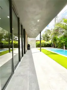 New construction Single-Family house 536 Nw 48Th St, Miami, FL 33127 - image