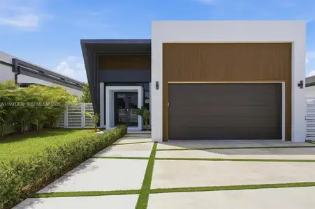 New construction Single-Family house 22900 Sw 122 Pl, Miami, FL 33170 - image