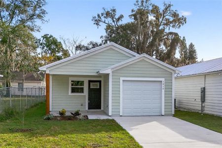 New construction Single-Family house 1014 E Hazzard Ave, Eustis, FL 32726 - image