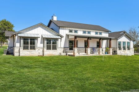 New construction Single-Family house 132 Wood Valley Dr, Adkins, TX 78101 - image 20